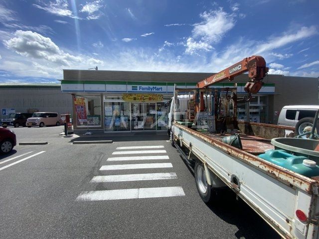 コンビニ　ファミリーマート岡崎大門駅前店（コンビニ）まで1046m