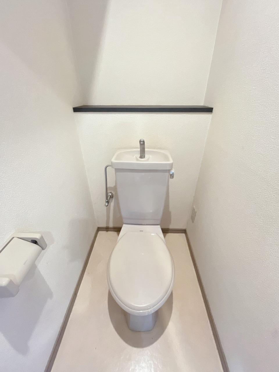 トイレ　トイレ