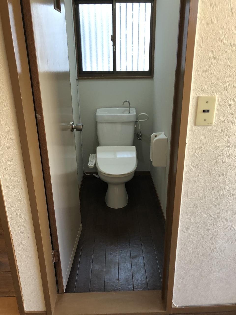 小郡船倉貸家のトイレ写真