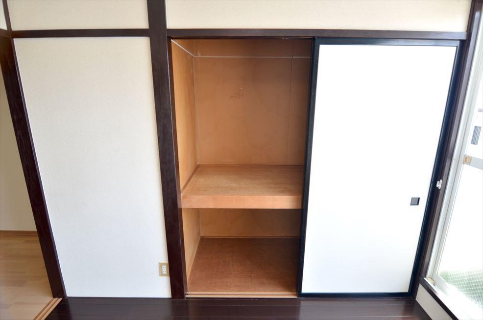 バルコニー　南側洋室収納