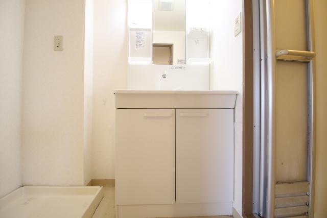 洗面設備　※他の号室の参考写真です※