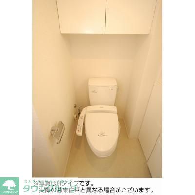 トイレ　※写真は同タイプ住戸です。
