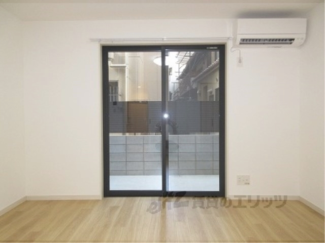 居室・リビング　洋室