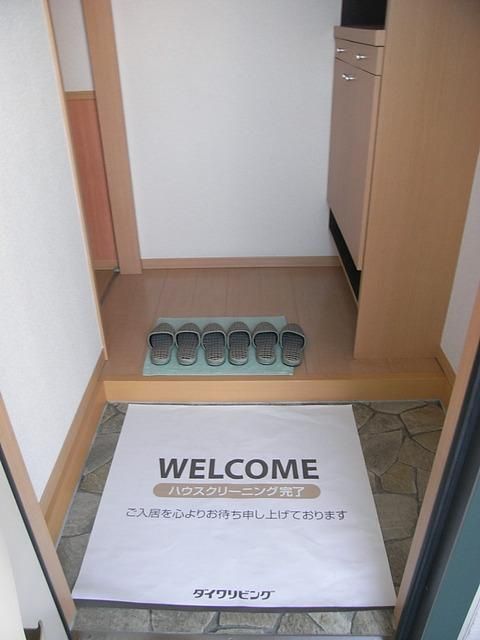 玄関　★★下駄箱の収納力あります★★