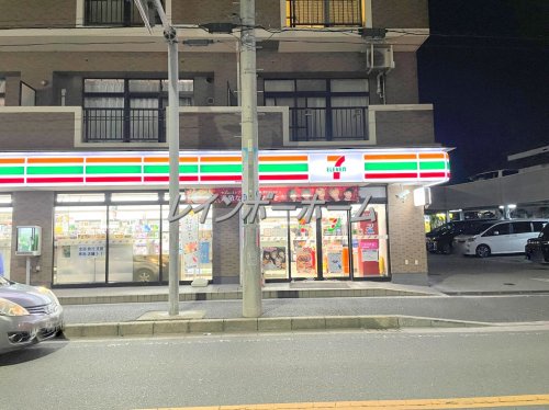 コンビニ　セブン-イレブン 船橋塚田駅前店（コンビニ）まで883m