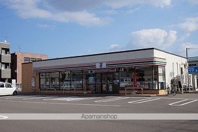 コンビニ　セブンイレブン金沢薬師堂店（コンビニ）まで220m