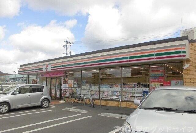 コンビニ　セブンイレブン山科椥辻東浦町店（コンビニ）まで3m
