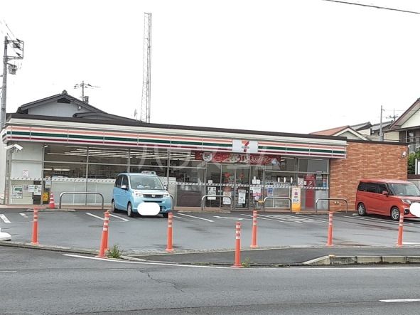 コンビニ　セブンイレブン 飯能新町店（コンビニ）まで921m