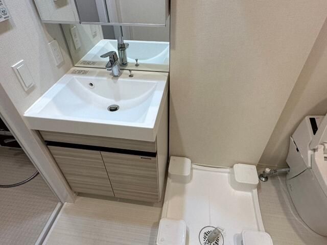 洗面設備　広い洗面スペース