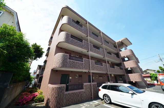 建物外観　★緑の多い、住みよいエリアに建つマンション★