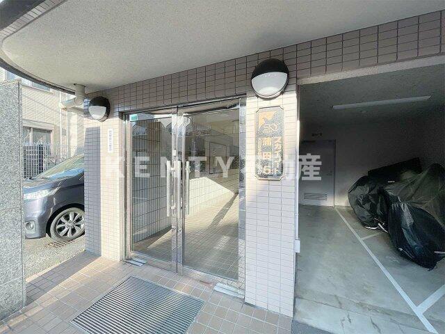 エントランス　毎日通るエントランスはこのようになっています