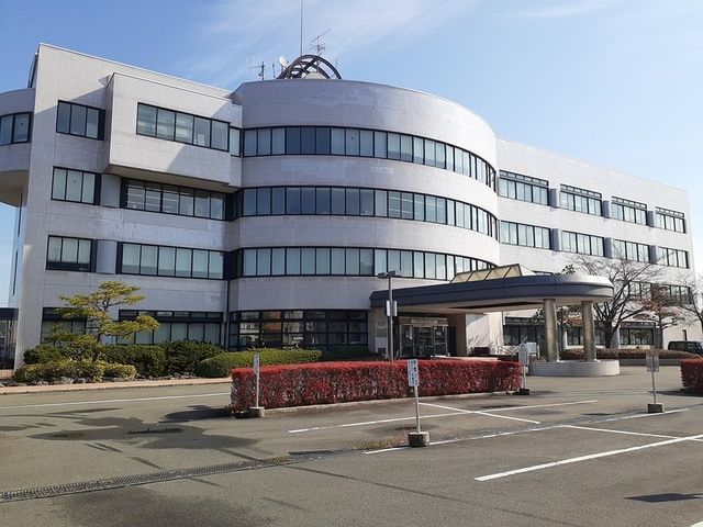 役所　一関市花泉支所（役所）まで400m