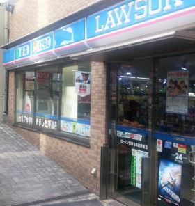 コンビニ　ローソン京急立会川駅前店（コンビニ）まで172m
