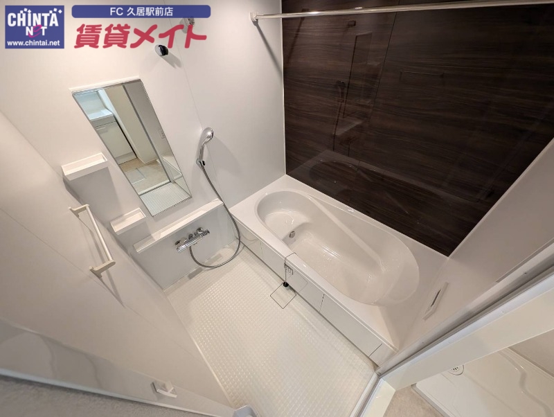 バス・シャワールーム　同タイプ写真