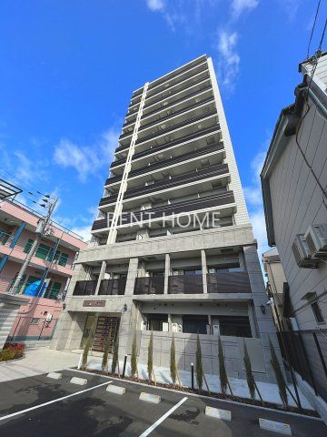 建物外観　鉄筋コンクリート造13階建て