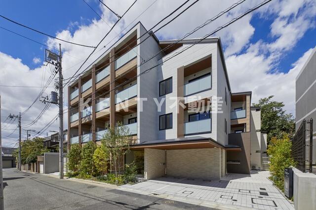 建物外観　落ち着いた雰囲気の外観です