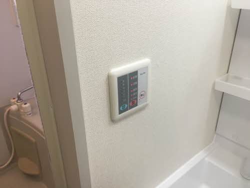 バス・シャワールーム　浴室暖房乾燥機