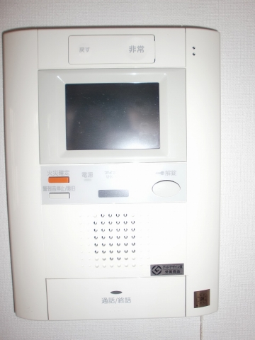 セキュリティ　来訪者が確認できる女性に安心の「TVモニターホン」
