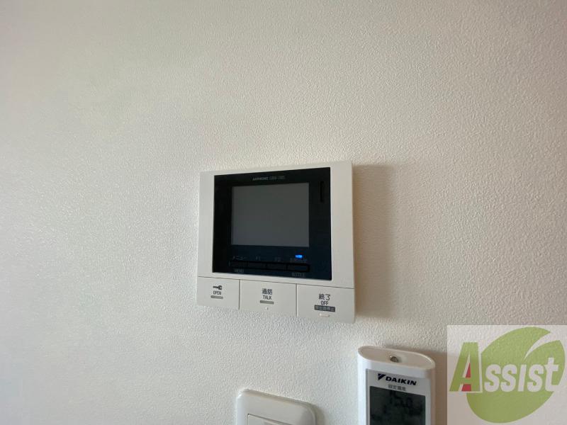 セキュリティ　ＴＶモニター付インターホンです。来客者の顔が見えるので安心！