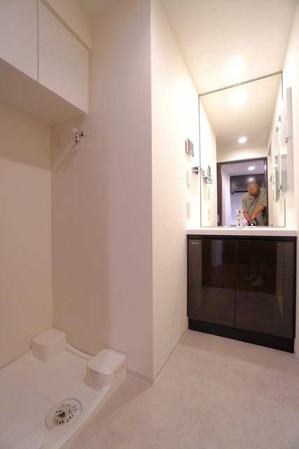 洗面設備　※写真は同タイプ住戸です。
