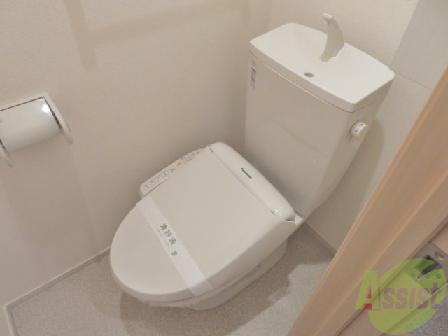 トイレ　トイレはお風呂と別にあるので清潔に使えていいですね～