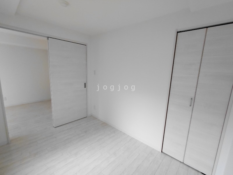 その他部屋・スペース　日当たりの良い明るいお部屋です。
