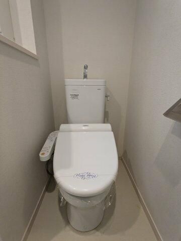 都営浅草線 本所吾妻橋駅 徒歩2分 4階建 築14年のトイレ写真