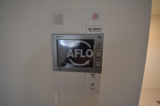 セキュリティ　La Douceur九条　ＴＶ付モニターフォン
