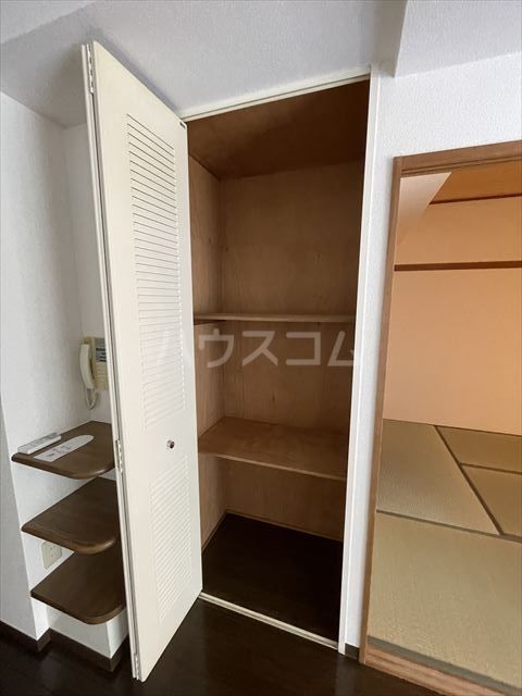 収納