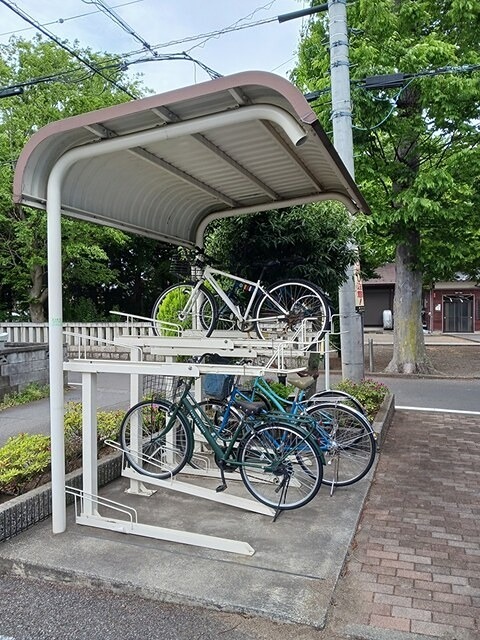 その他共有部分　屋根付きの駐輪場