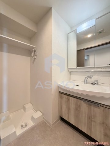 洗面設備　同マンション別部屋　参考写真
