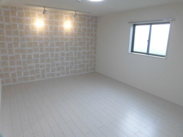 居室・リビング　清潔感のあるお部屋です。