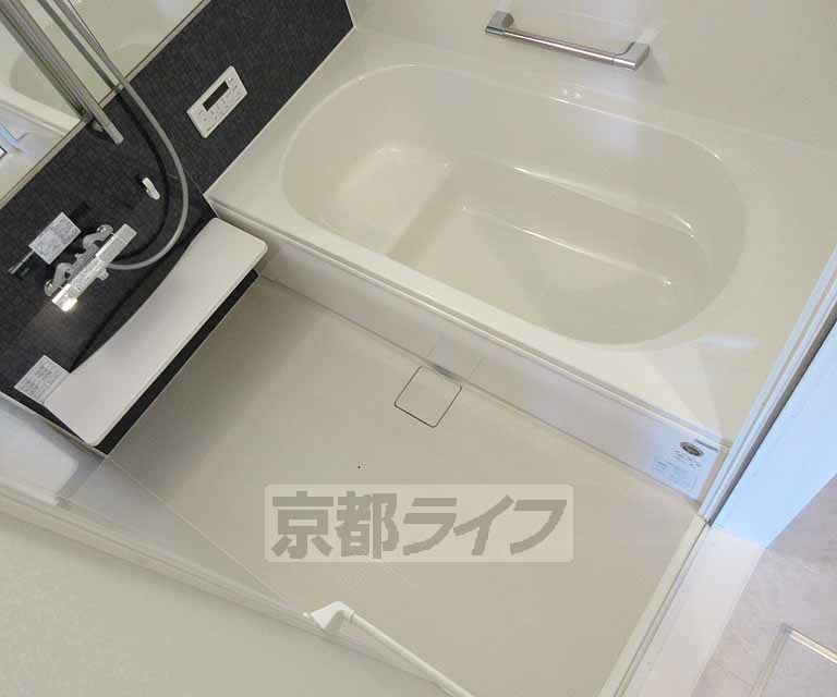バス・シャワールーム　嬉しいバストイレセパレートです