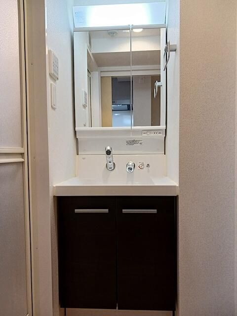 京王線 高幡不動駅 徒歩9分 4階建 築8年の内装写真