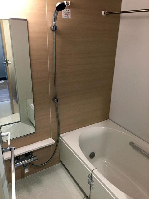 バス・シャワールーム　※写真は同タイプ住戸です。