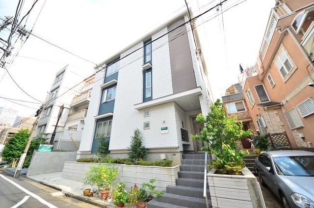建物外観　オートロック完備です！