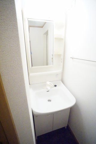 洗面設備　※同物件・同タイプの写真です。