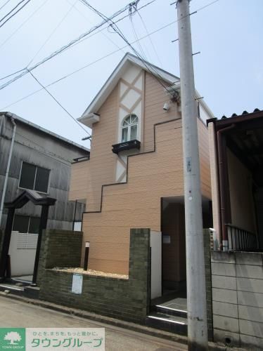 HOMMEの外観写真