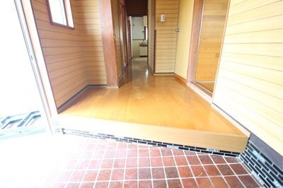 大小路2丁目戸建ての玄関写真