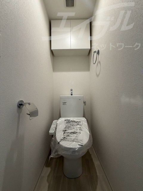 地下鉄長堀鶴見緑地線 蒲生四丁目駅 徒歩1分 10階建 築1年のトイレ写真