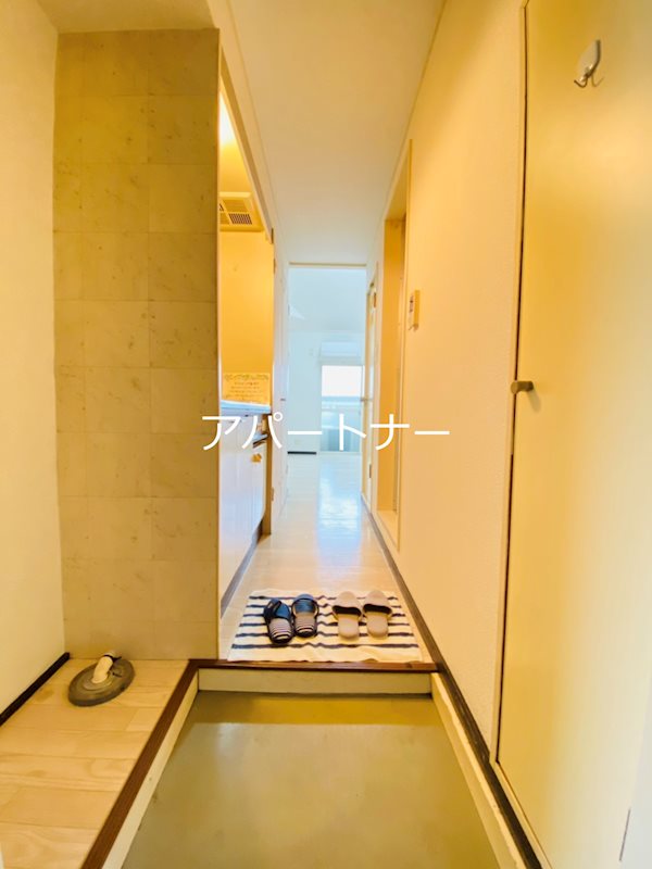 玄関　玄関からお部屋までのフラットな空間