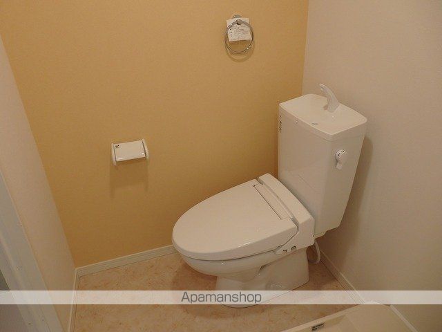 京急本線 梅屋敷駅 徒歩9分 3階建 築11年のトイレ写真