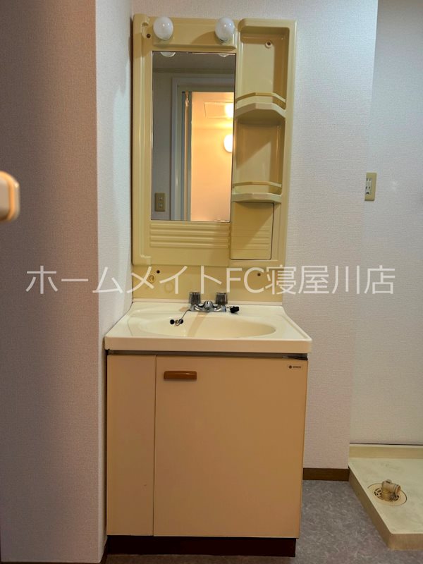 プレジール IIIの内装写真
