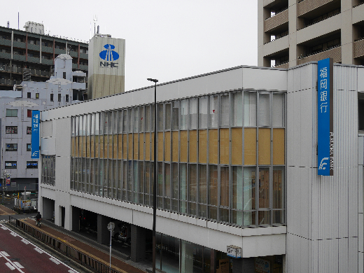 銀行　【福岡銀行　三萩野支店】（銀行）まで509m
