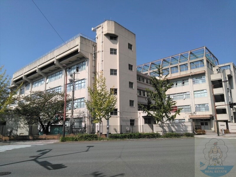 中学校　福岡市立博多中学校（中学校）まで900m