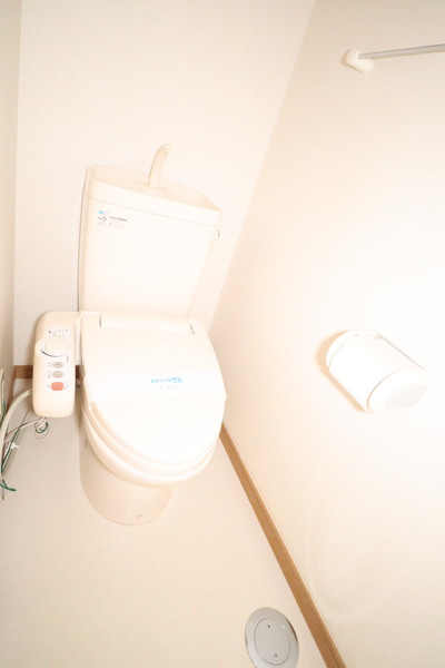ライラックIIのトイレ写真