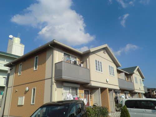 エーアスト湯川 A棟の外観写真