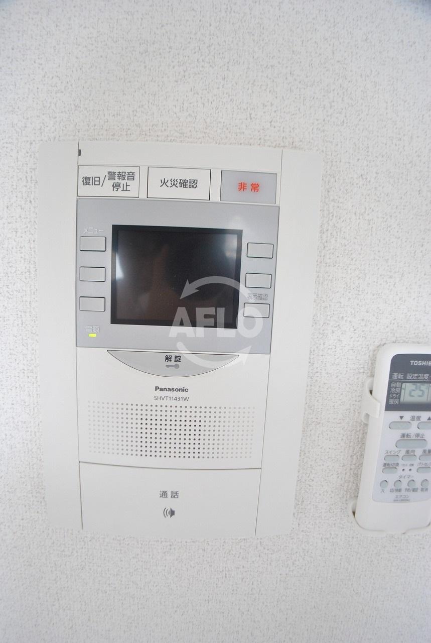 セキュリティ　レオンコンフォート本町　ＴＶ付モニターホン