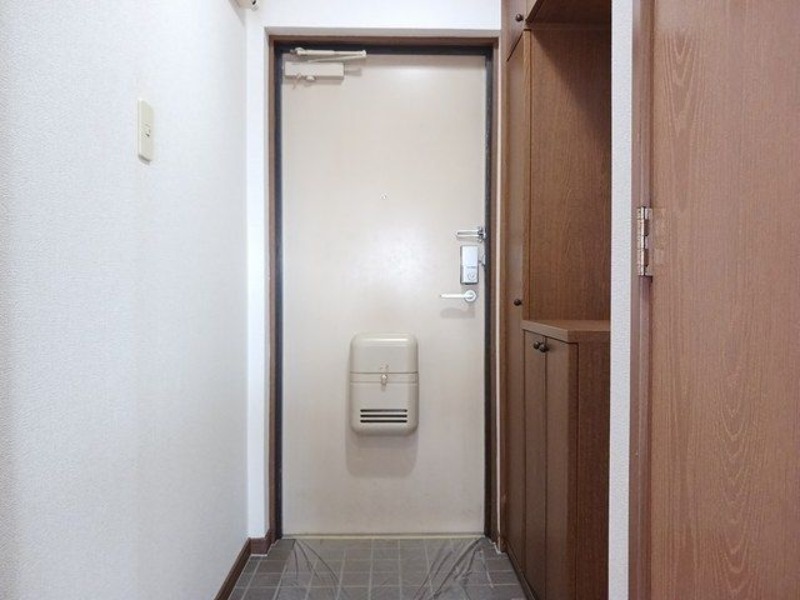 玄関　同物件別室写真