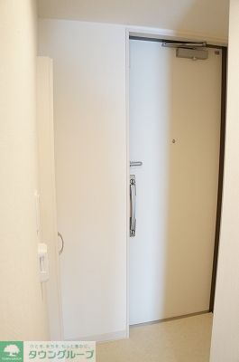 リブリ・ヴァンクール勝田台北の玄関写真